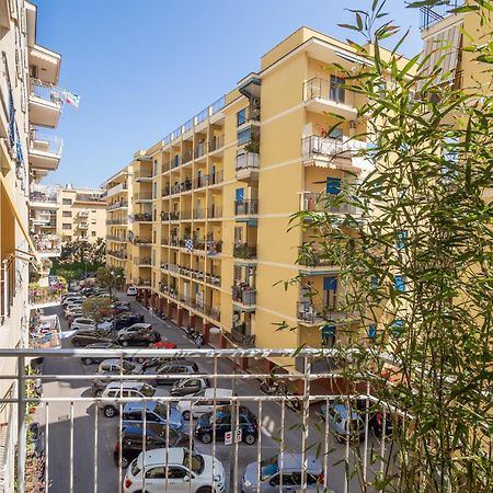 Surya House - Elegant Apartment In Sorrento Eksteriør bilde