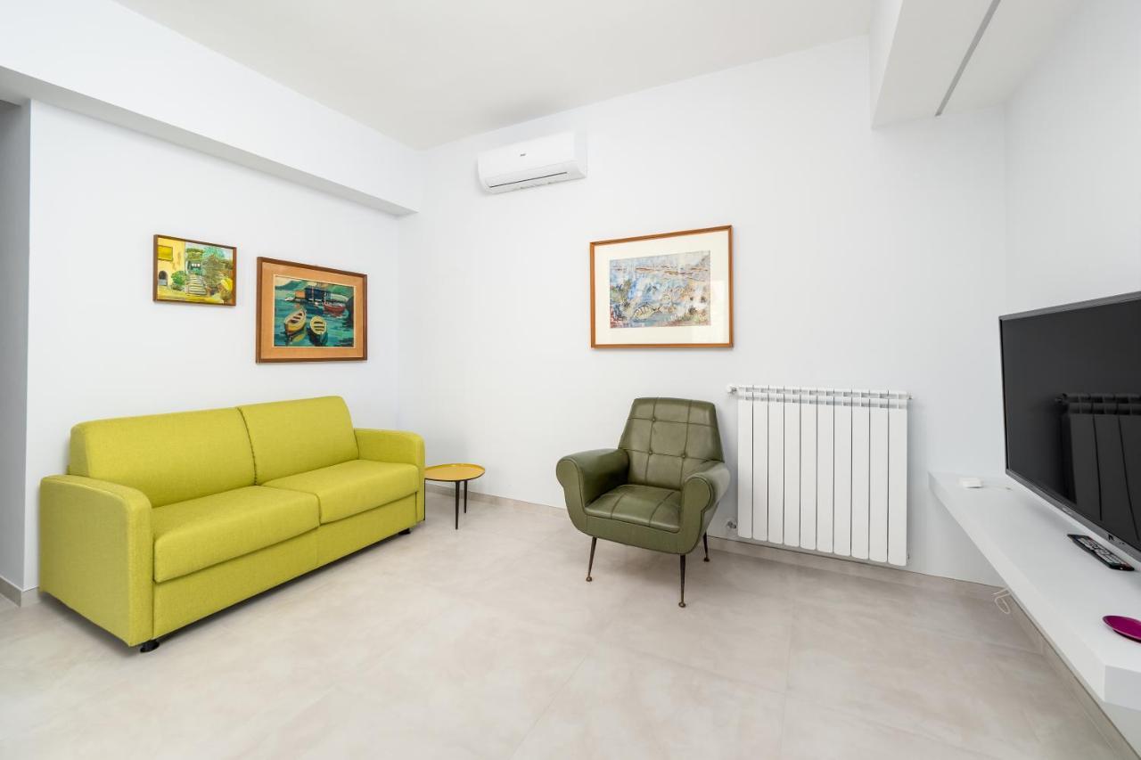 Surya House - Elegant Apartment In Sorrento Eksteriør bilde