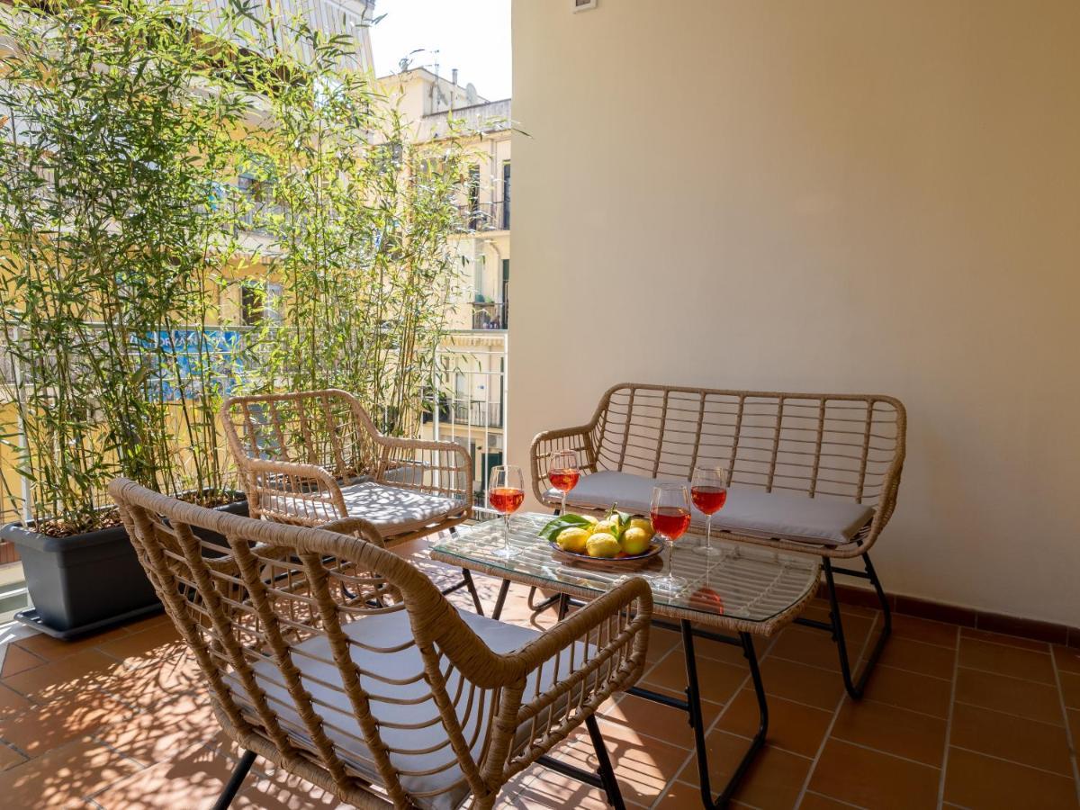 Surya House - Elegant Apartment In Sorrento Eksteriør bilde