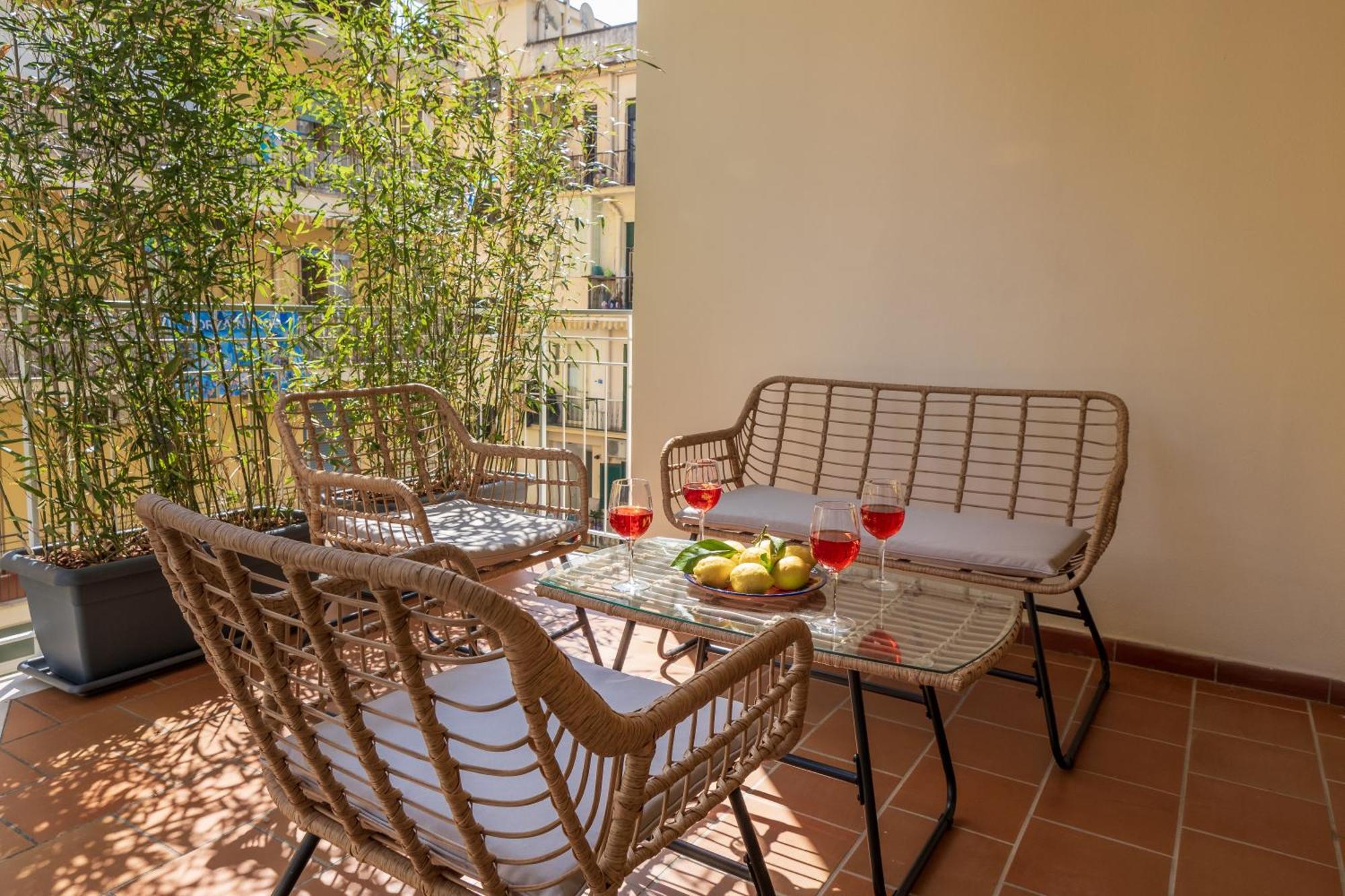 Surya House - Elegant Apartment In Sorrento Eksteriør bilde